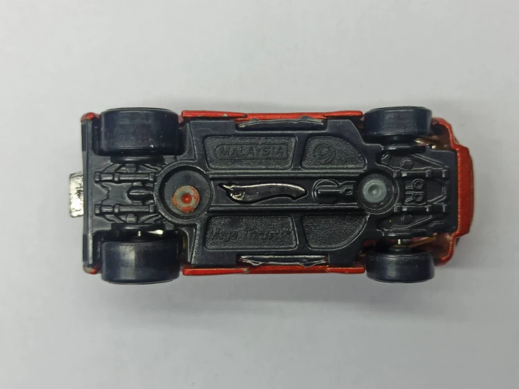 A2101A.jpg