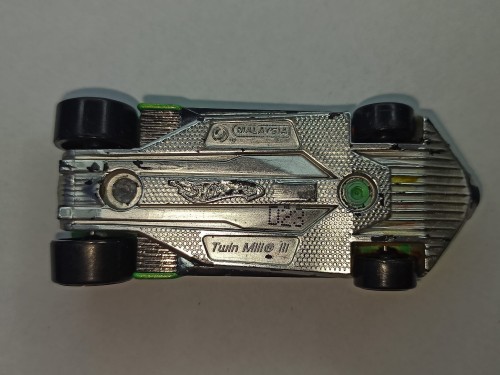 A1010A.jpg