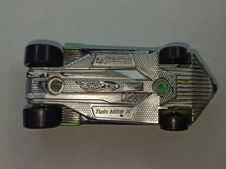 A1010A.jpg