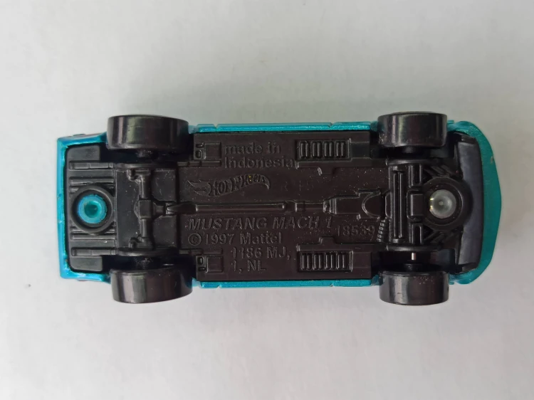 A2798A.jpg