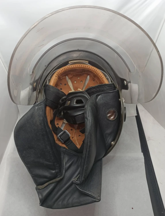 KASK-002C.jpg