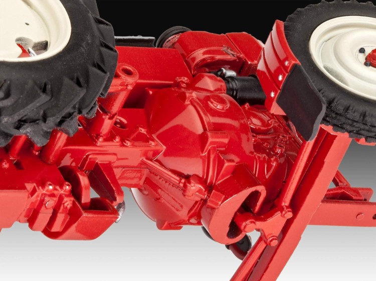 REVELL-01036D.jpg
