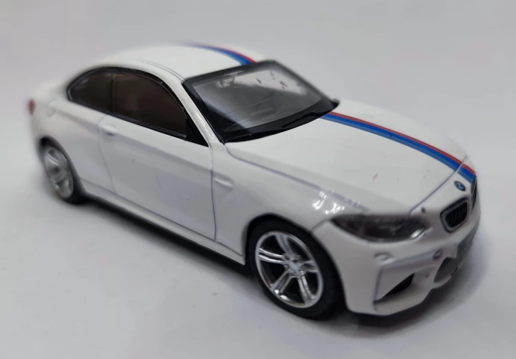 CMCTOY-BMW-M2.jpg