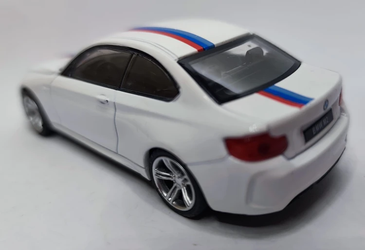 CMCTOY-BMW-M2b.jpg