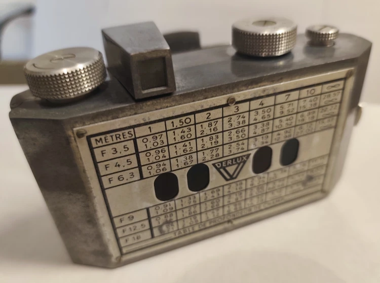 APARAT-001C.jpg
