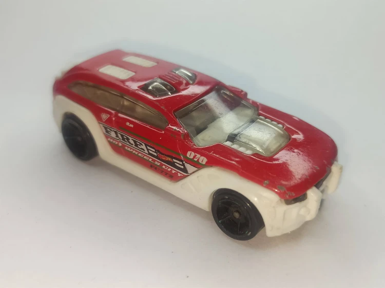 A1381.jpg