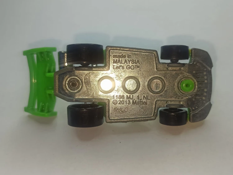 A1382A.jpg