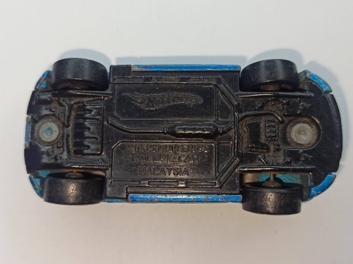 A1885A.jpg