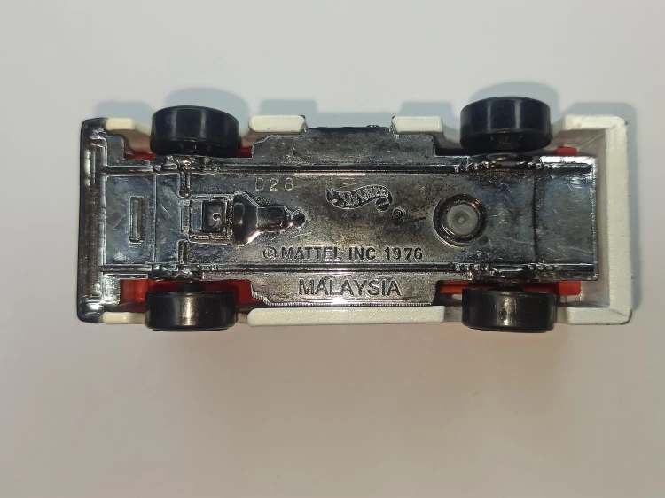 1044A.jpg